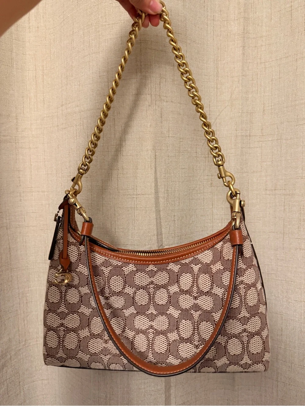 Coach Juliet Shoulder Bag 25 in signature jacquard.
